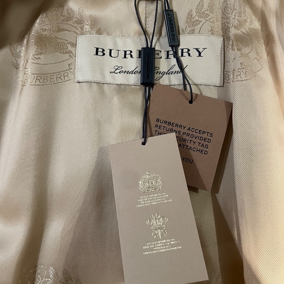 Burberry Cashmere Wrap Coat - Picture 8 of 9